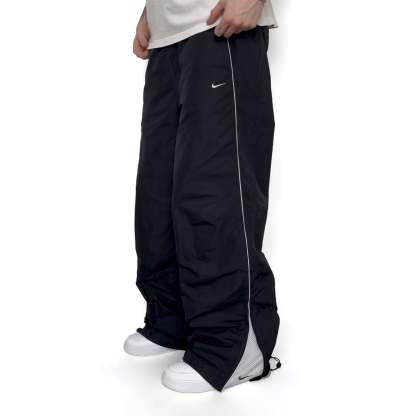 SUPER RARE 2000s Baggy Nike Trackpants Black *PREMIUM* - (L)