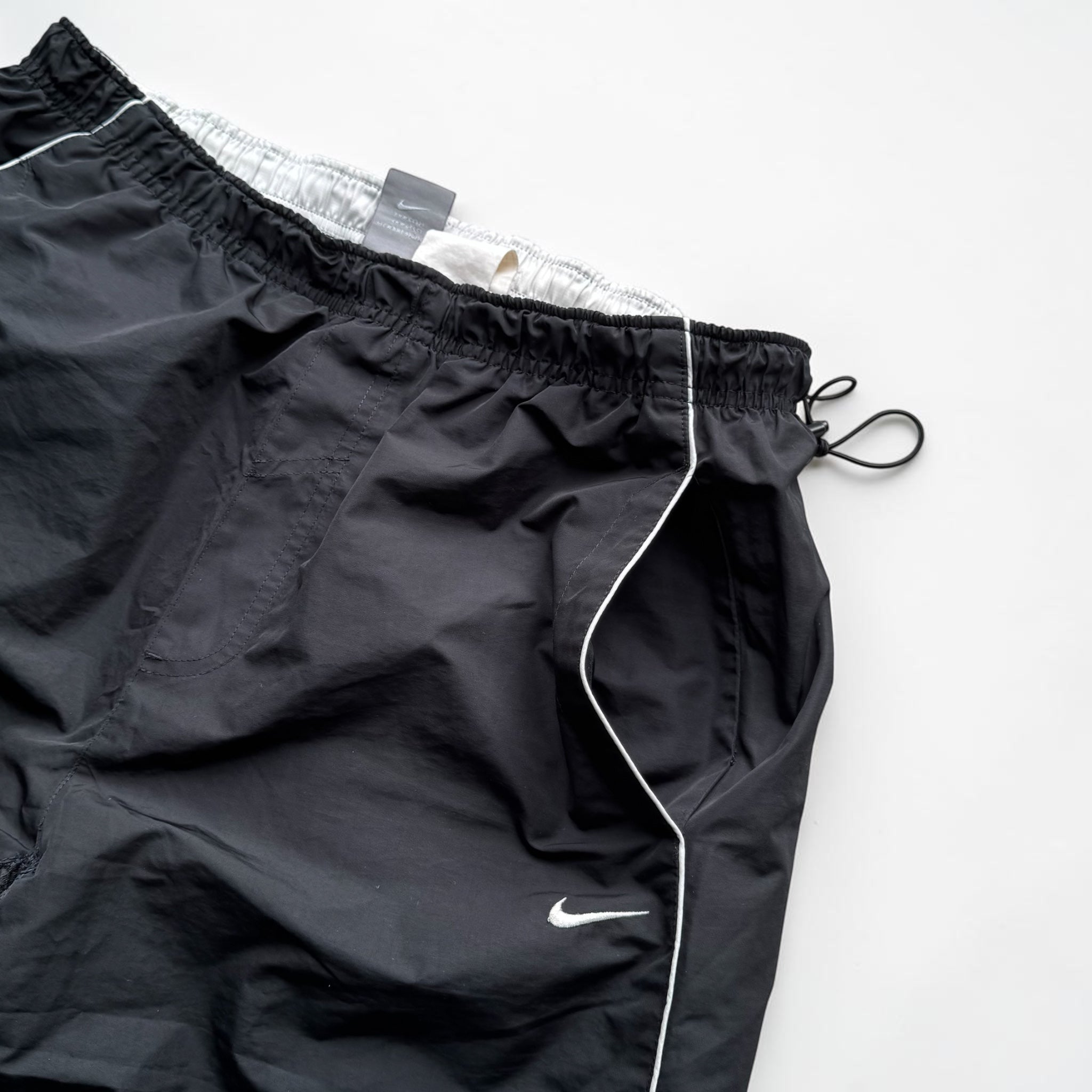 SUPER RARE 2000s Baggy Nike Trackpants Black *PREMIUM* - (L)