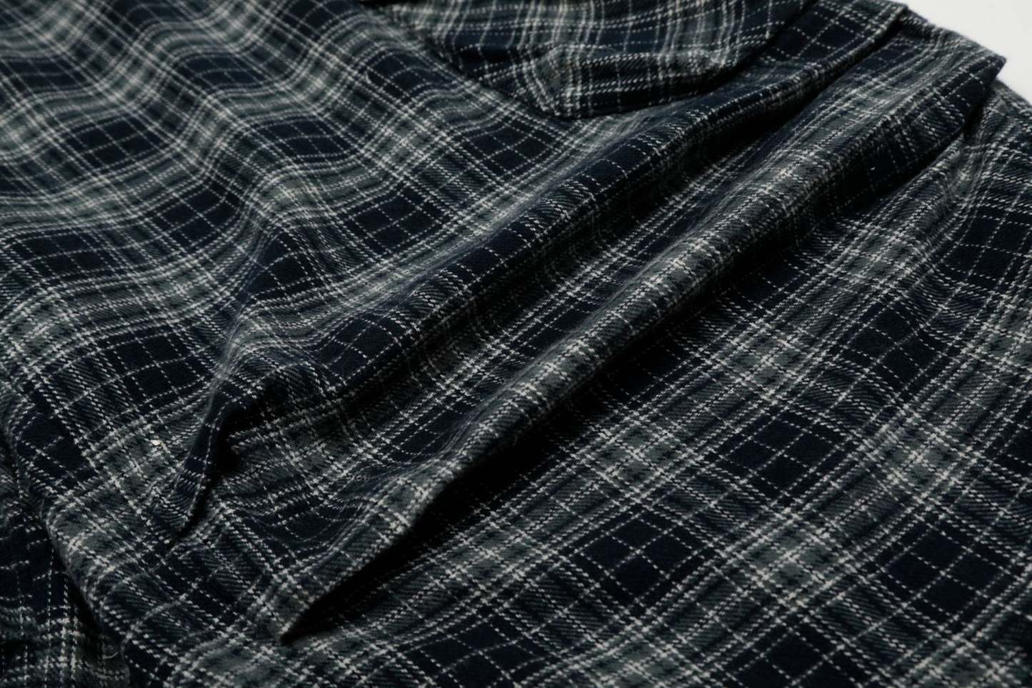 Plaid Linen-Blend Distressed Cargo Cropped Pants