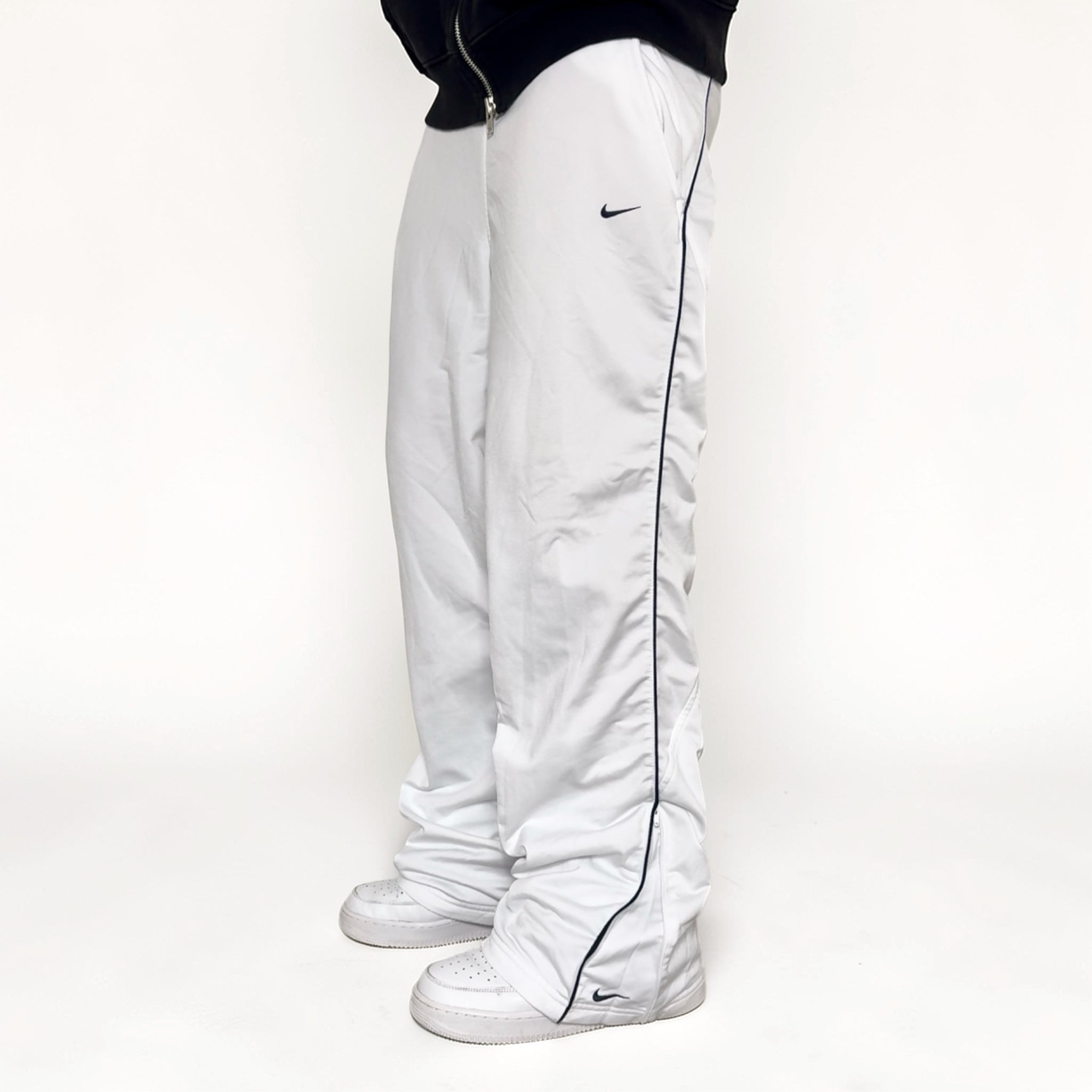 SUPER RARE 2000s Nike Trackpants White *PREMIUM* - (M)