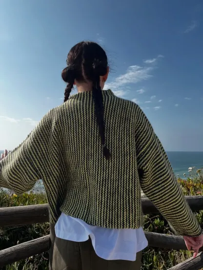 VINTAGE BUTTON CARDIGAN