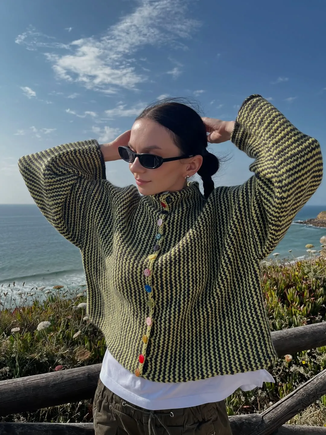 VINTAGE BUTTON CARDIGAN