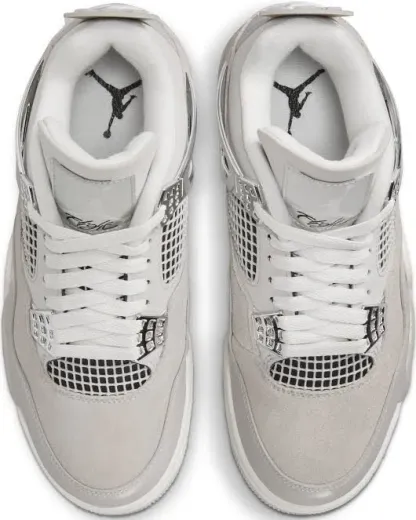 Nike Air Jordan 4 “Frozen Moments” 
