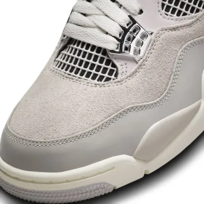 Nike Air Jordan 4 “Frozen Moments” 
