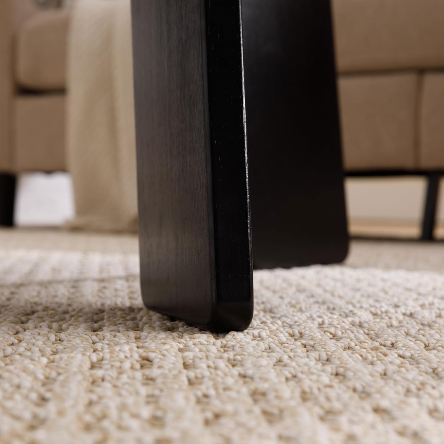 32" Round Coffee Table