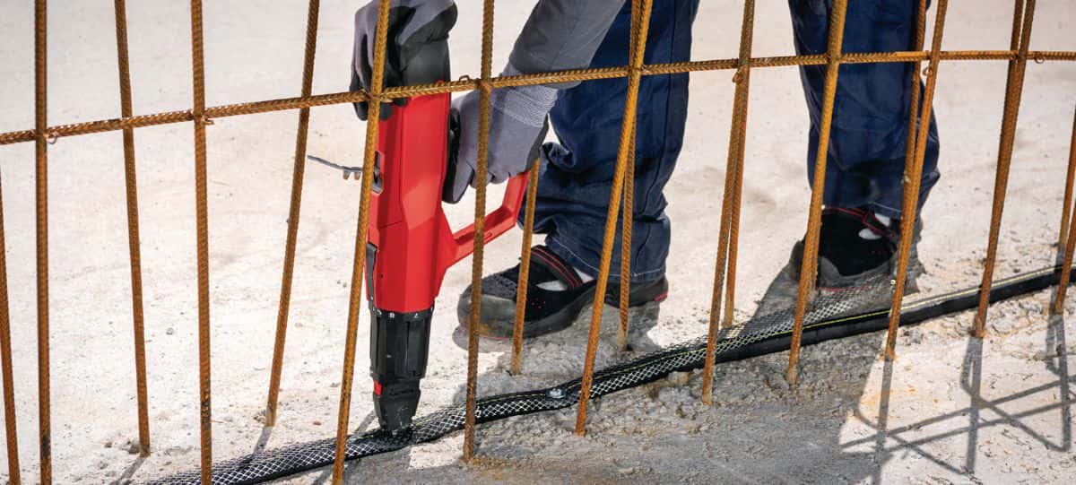 Heavy-Duty Powder-Actuated Nailer – Fast, Powerful & Built for Serious Construction