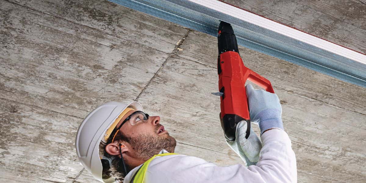 Heavy-Duty Powder-Actuated Nailer – Fast, Powerful & Built for Serious Construction