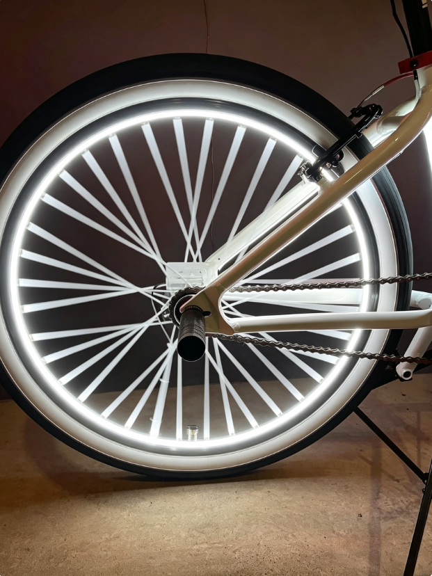 Light Up Your Ride – Turn Every Street Into a Runway ✨🚴‍♂️