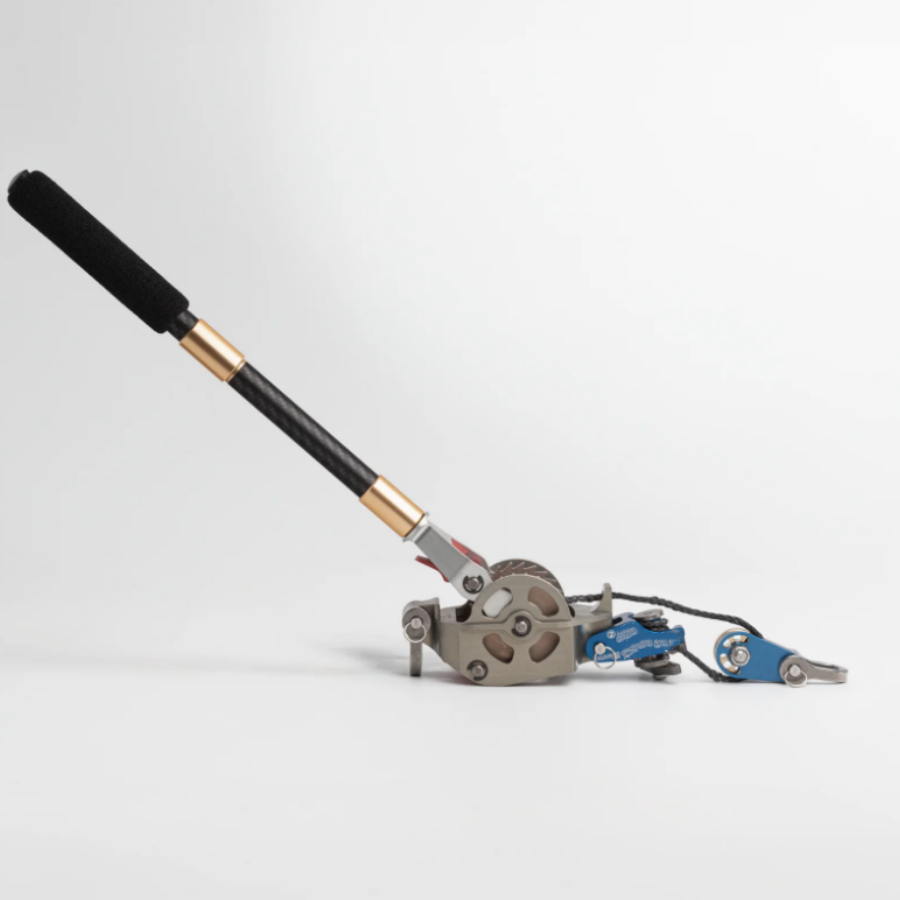 Portable 1-Ton Winch System with 25ft Line
