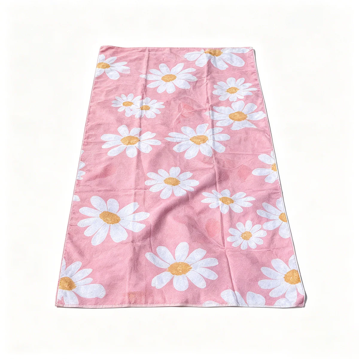 Convenient magnetic beach towel