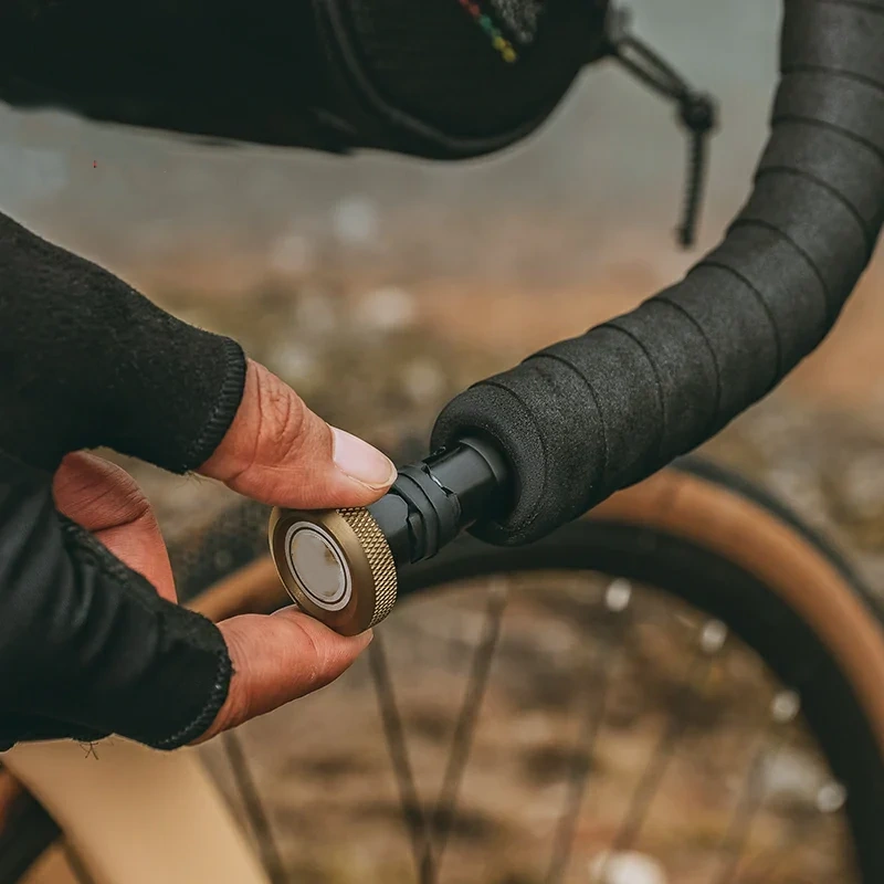 Handlebar Tool Kit : Hex Wrenches + Chain Breaker 
