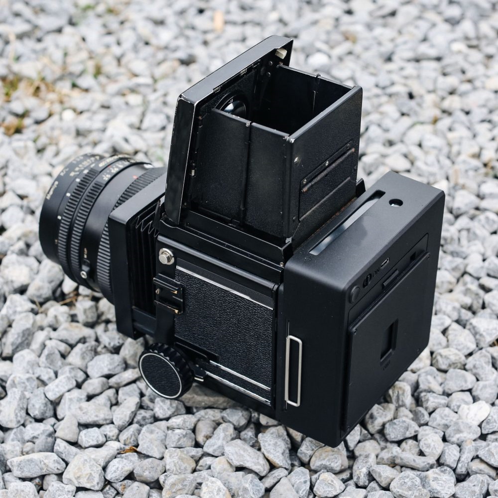 Instant Film Back for Medium Format SLR Cameras
