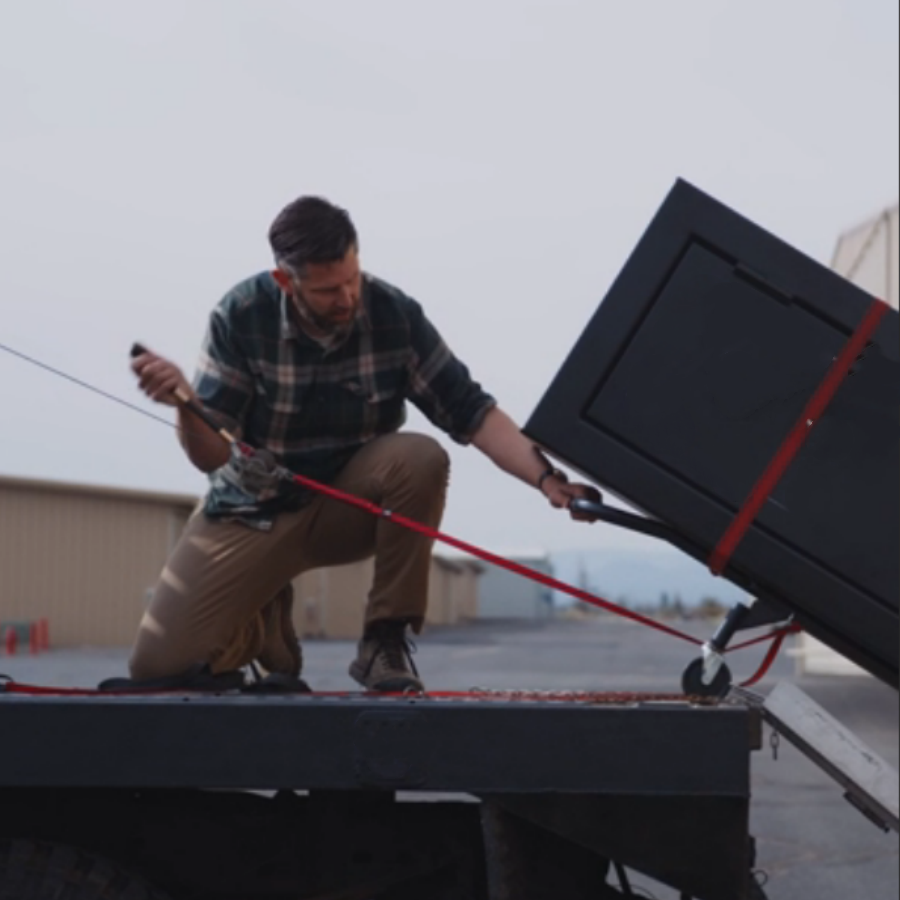 Portable 1-Ton Winch System with 25ft Line