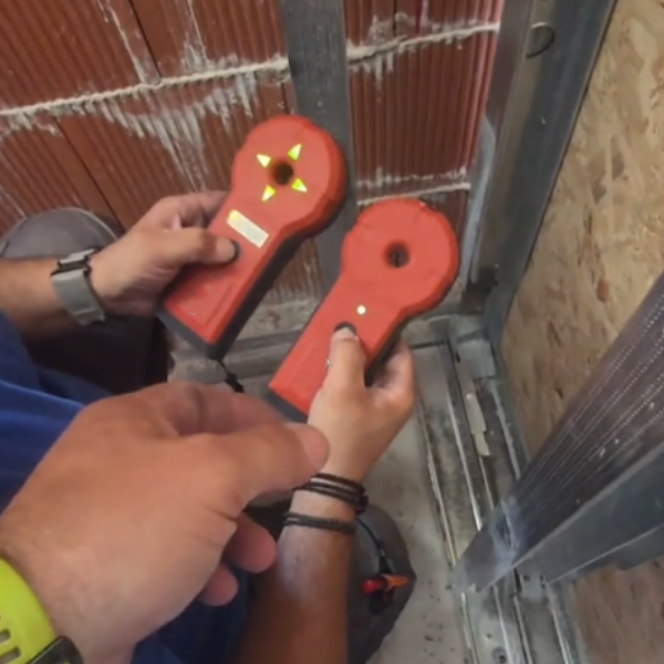 Concrete Scanner with Transpointer Technology