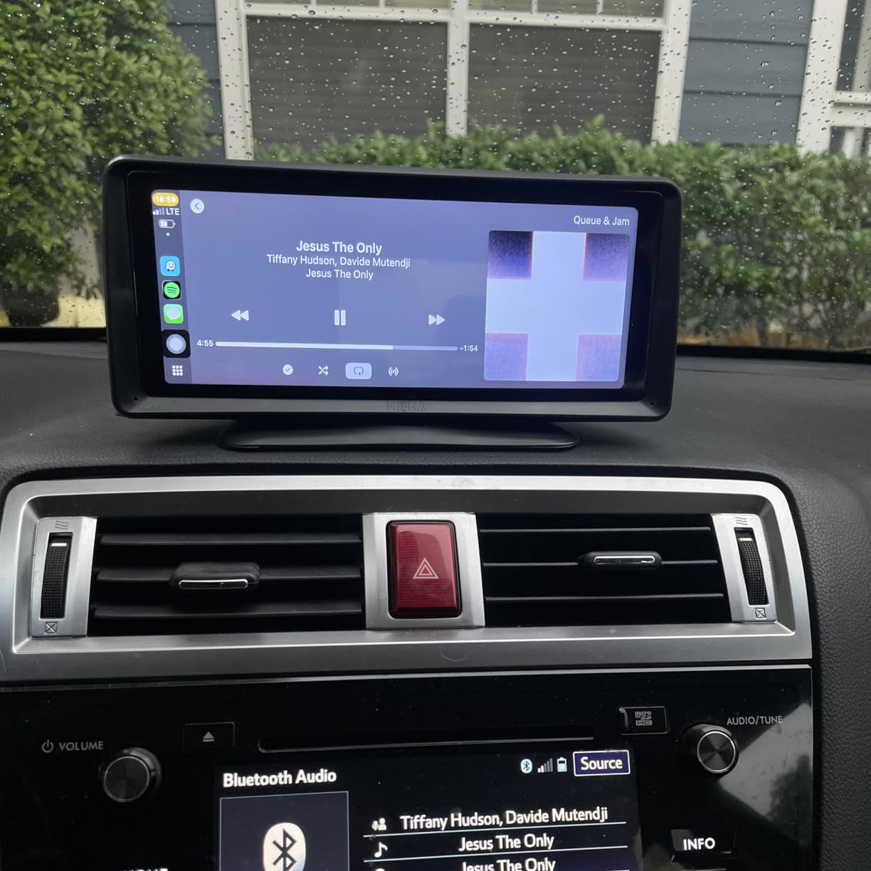 Wireless Portable Car Stereo with 8.1" Touchscreen