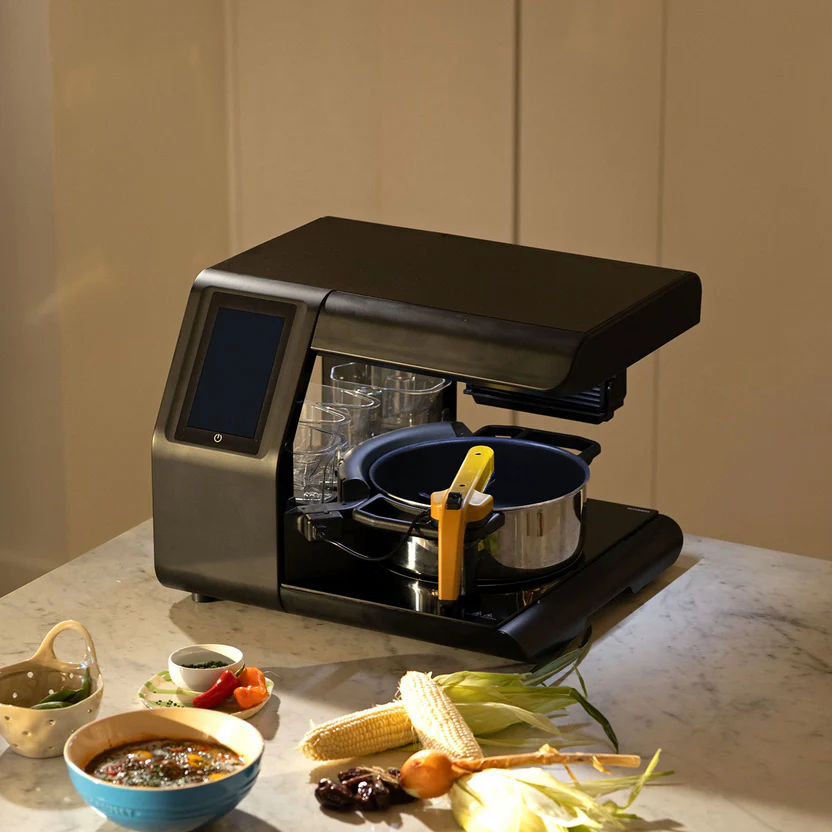 Private automated cooking robot chef