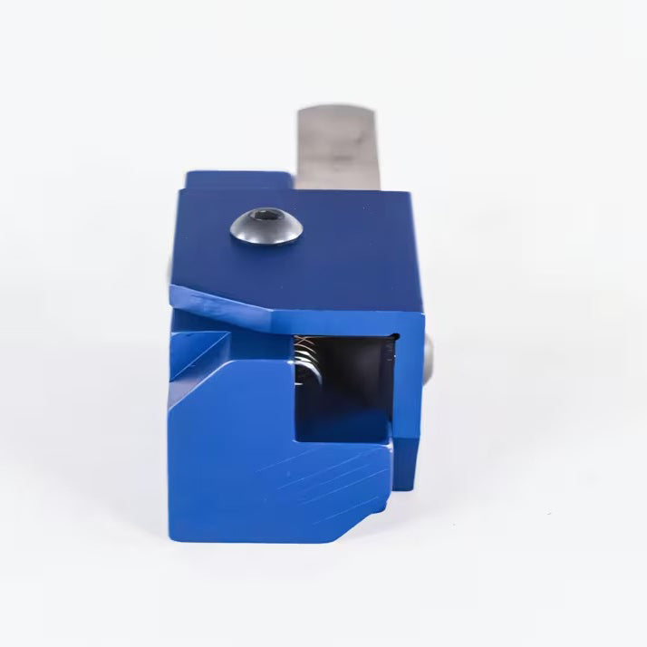 Corner Chisel – Professional Corner Punch