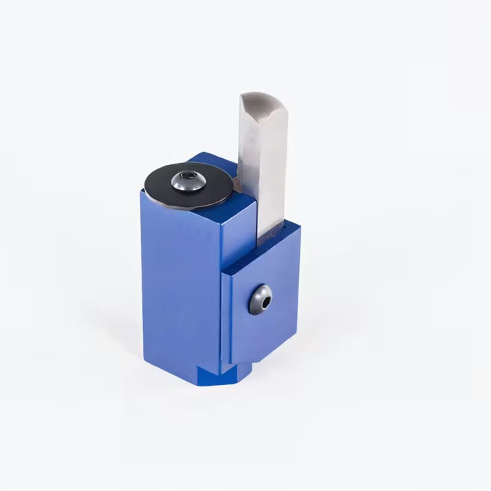 Corner Chisel – Professional Corner Punch