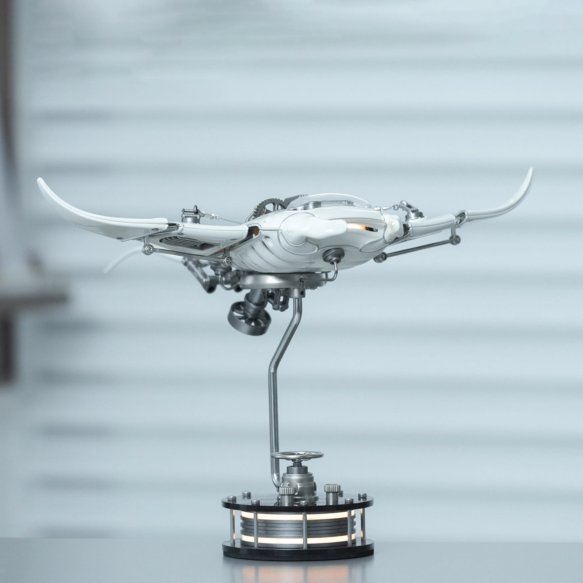 Mechanical Metal Manta Ray Dynamic Sculpture Kit