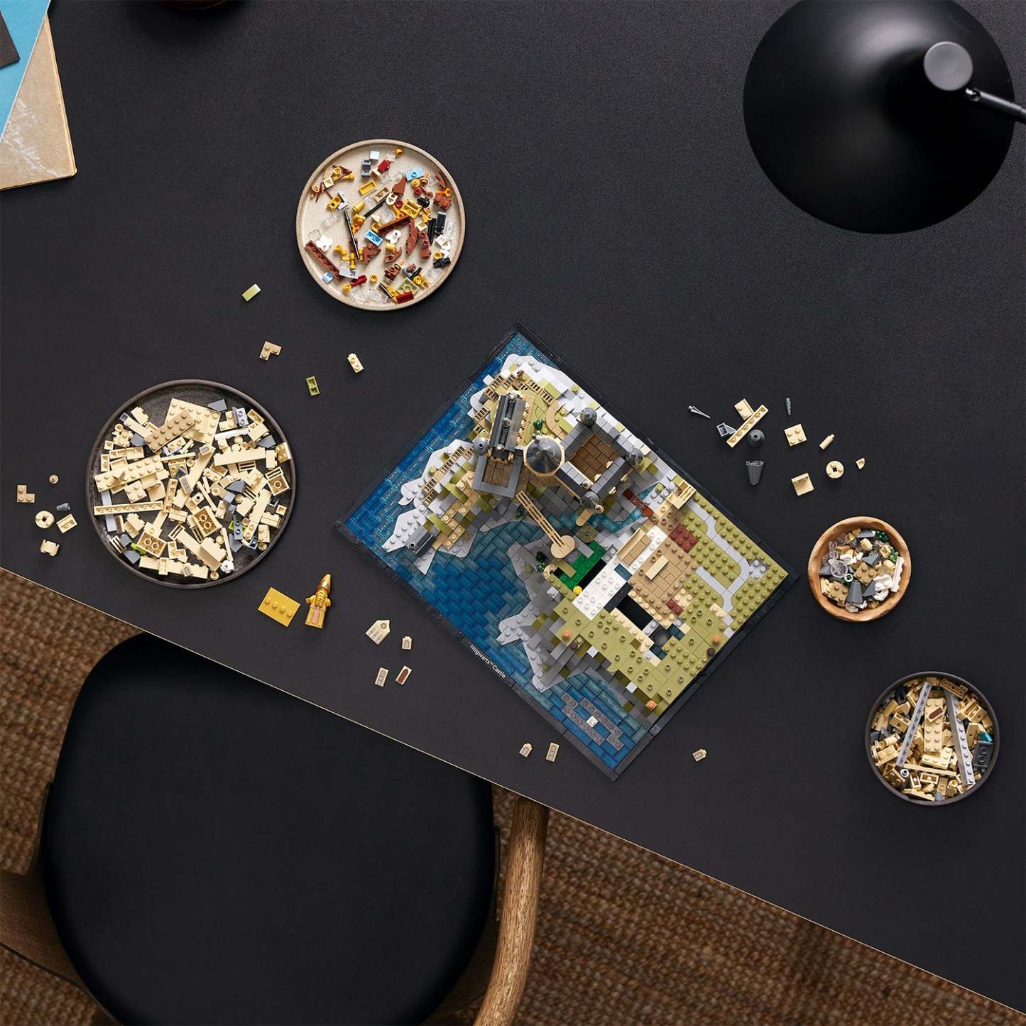 ® Harry Potter™ Hogwarts™ Castle & Grounds