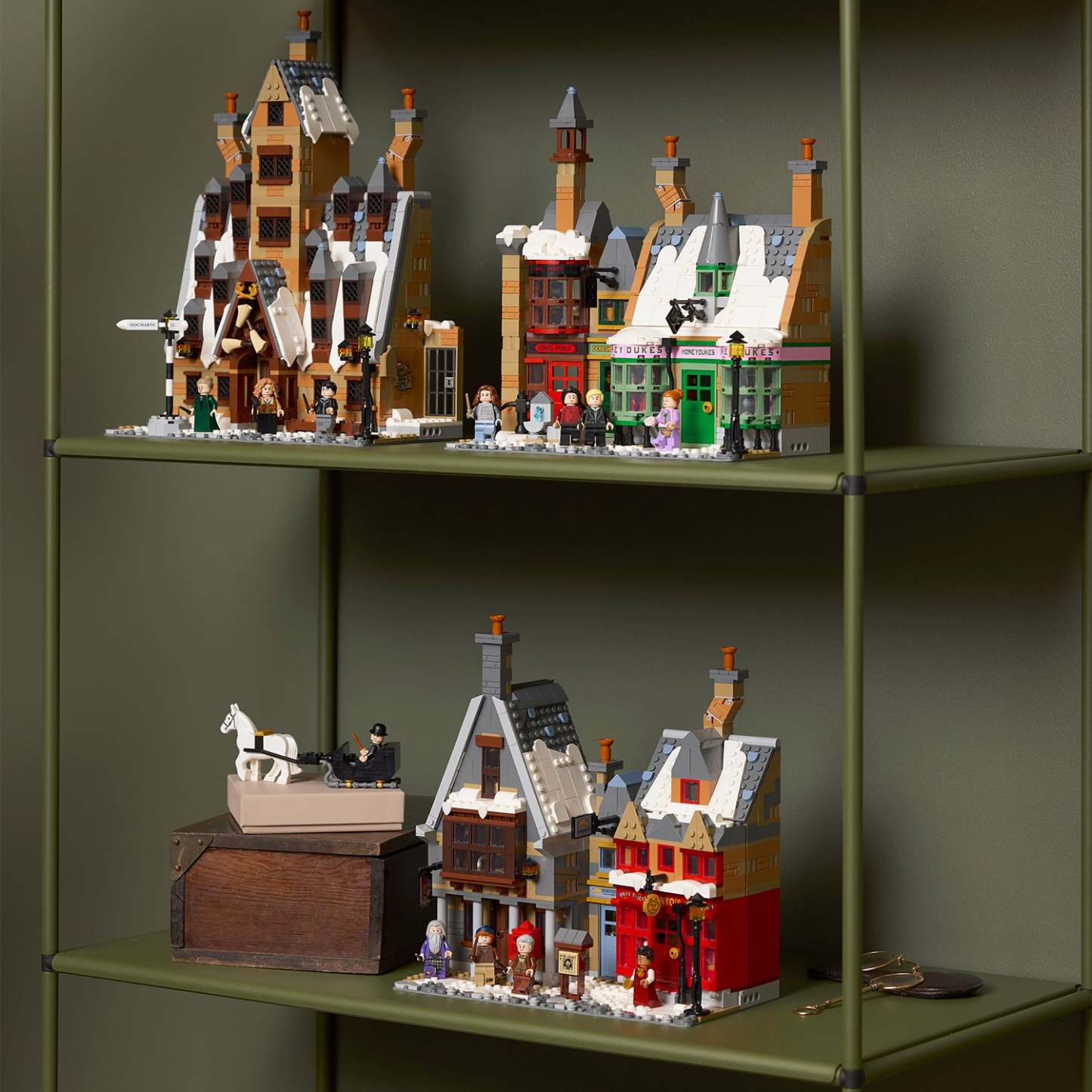 ® Harry Potter™ Hogsmeade™ Village – Collectors' Edition