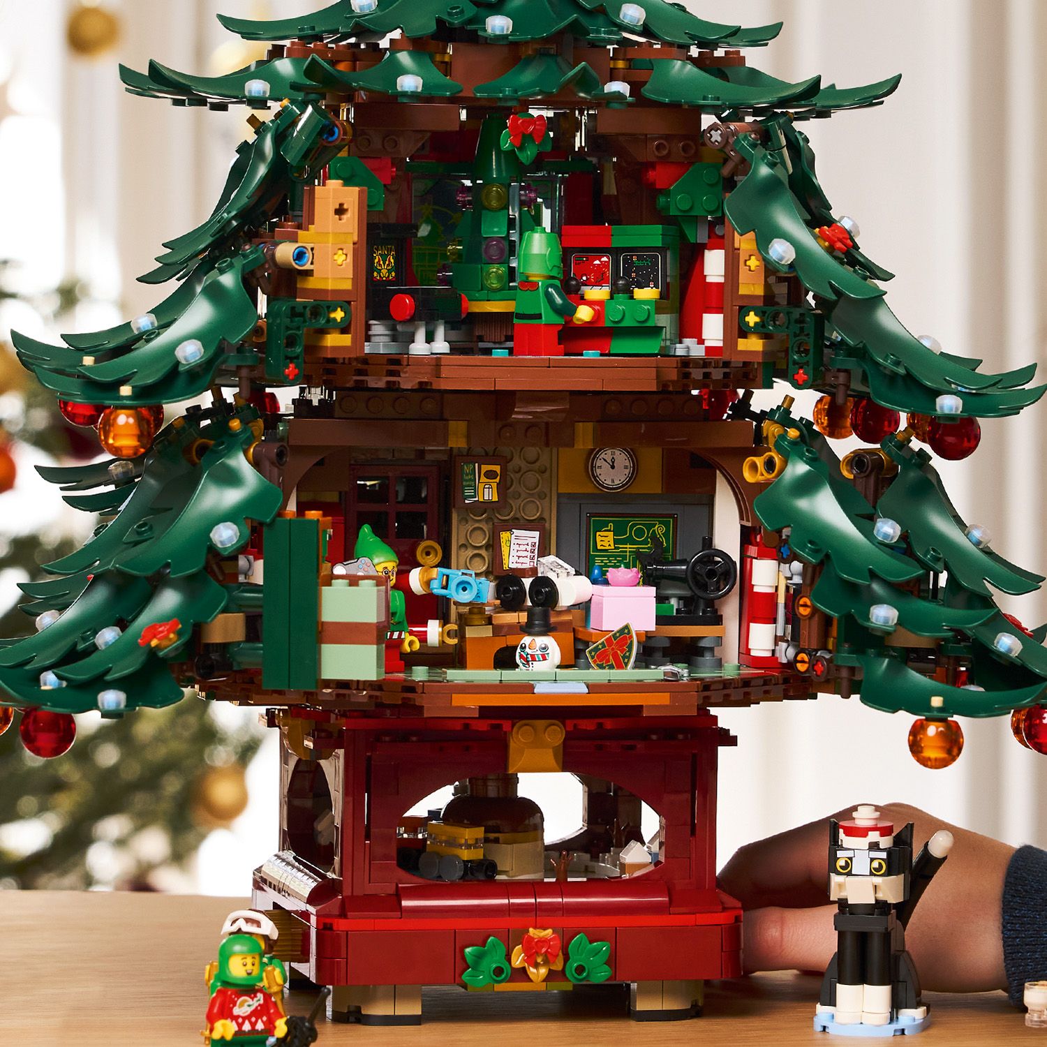 ® Family Christmas Tree Decoration