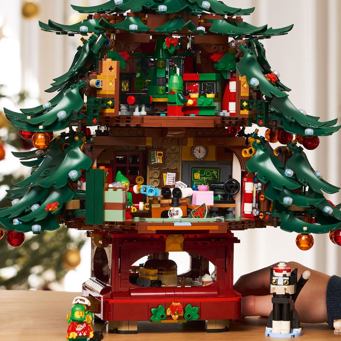 ® Family Christmas Tree Decoration