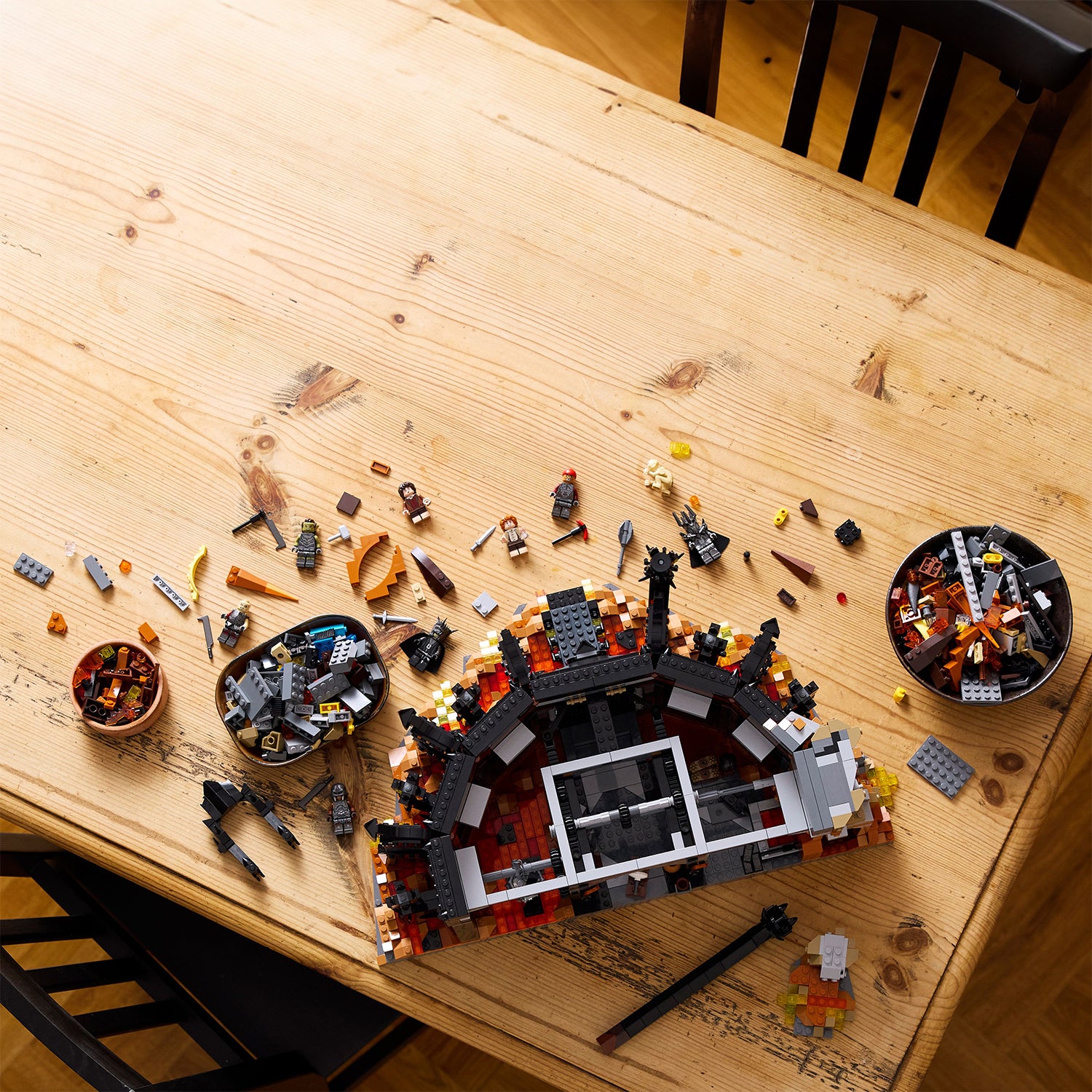 ® ICONS™ The Lord of the Rings: Barad-dûr™