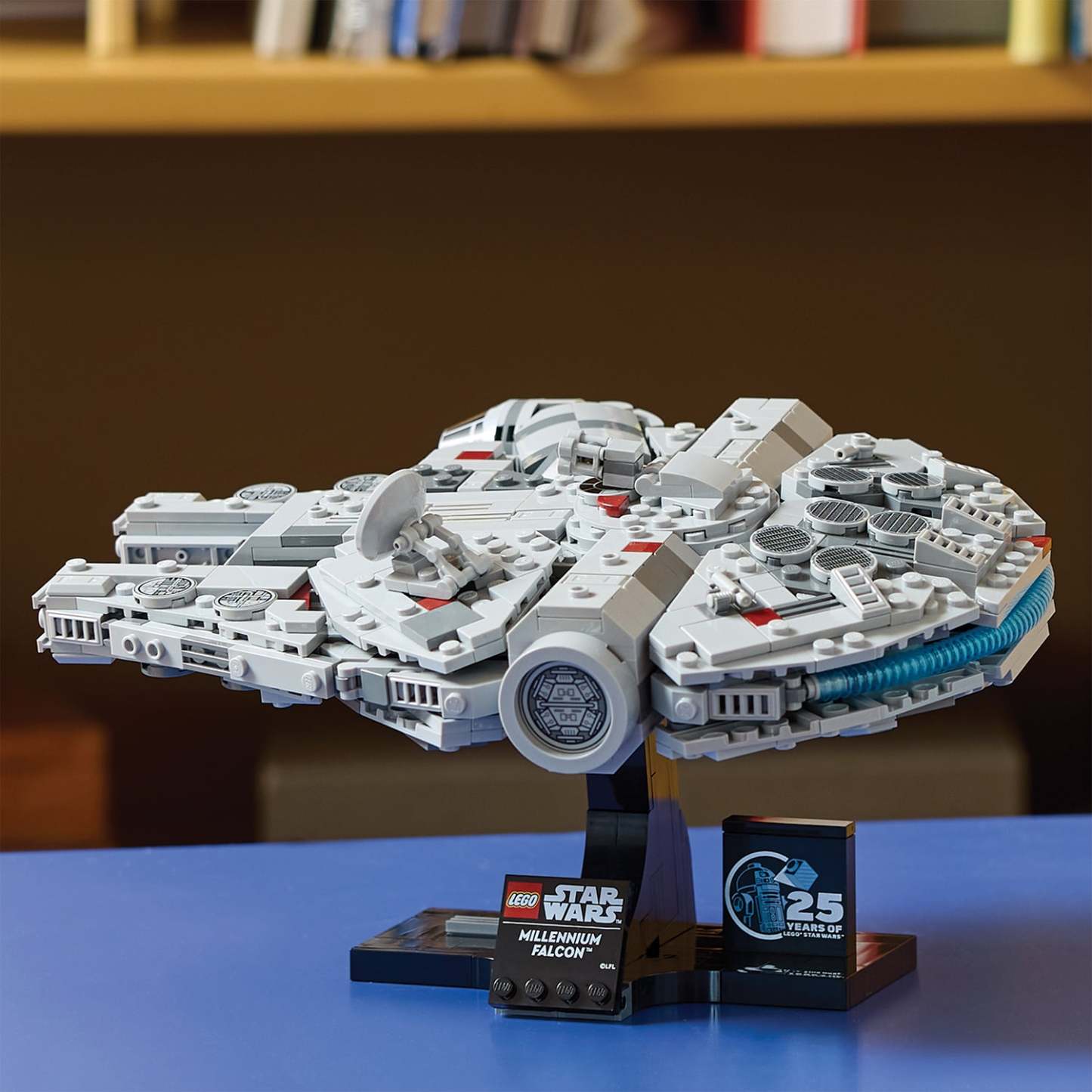 ® Star Wars™ Millennium Falcon™