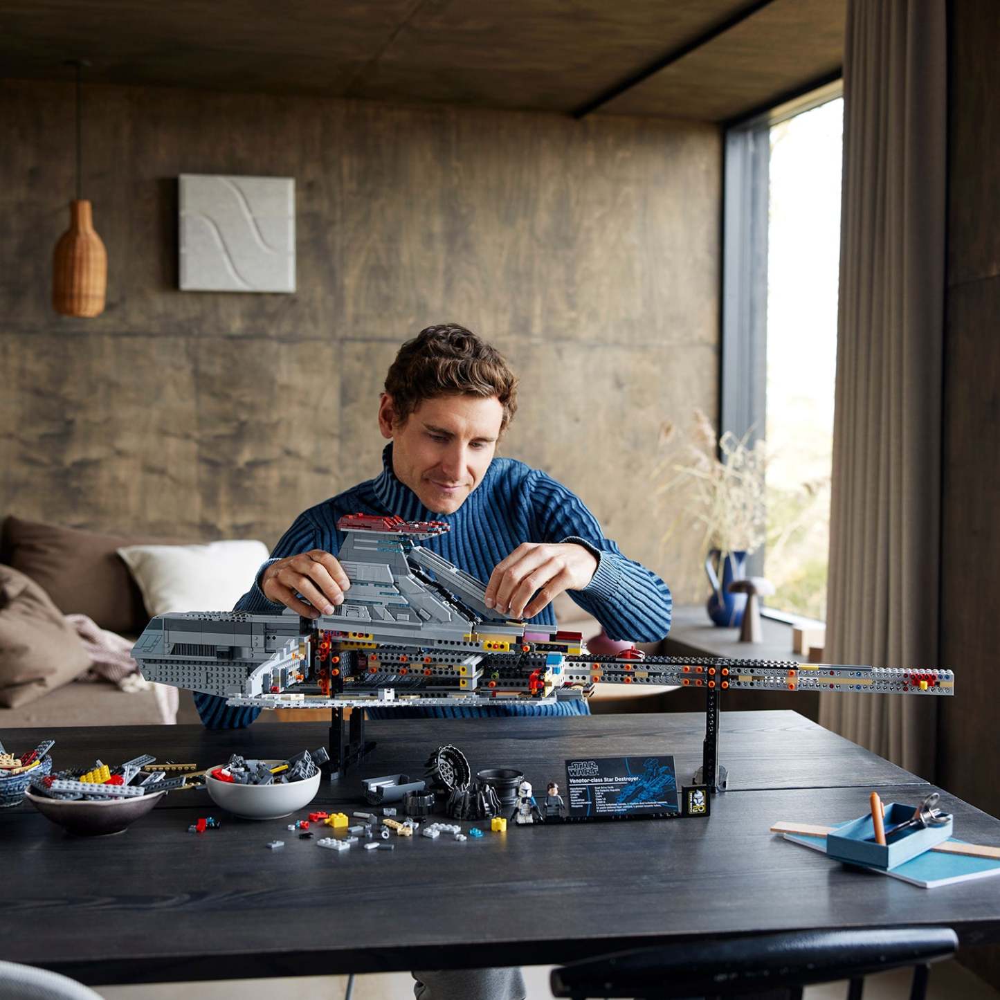 ® Star Wars™ Venator-Class Republic Attack Cruiser - Ultimate Collector Series