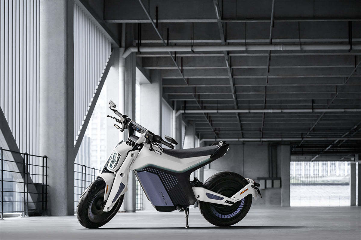 Naxeon I AM Pro Electric Motorcycle | 7.5kW Motor | 72V Lithium | Street Legal