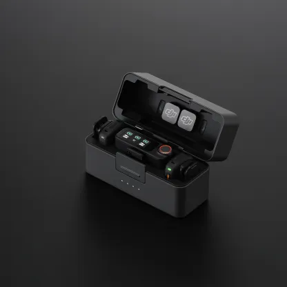 Mic 3 Combo (2 Transmitter + 1 Receiver + Charging Case)