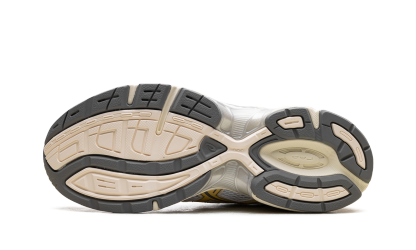 GEL-1130 WMNS "White/Faded Yellow"