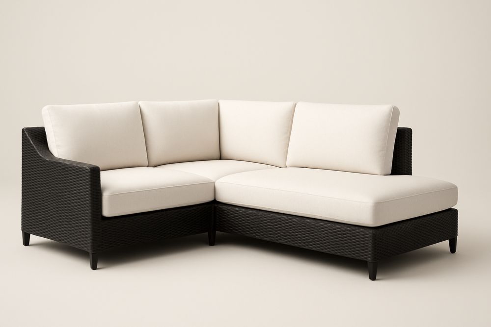 Narożnik ogrodowy technorattanowy z beżowymi poduszkami