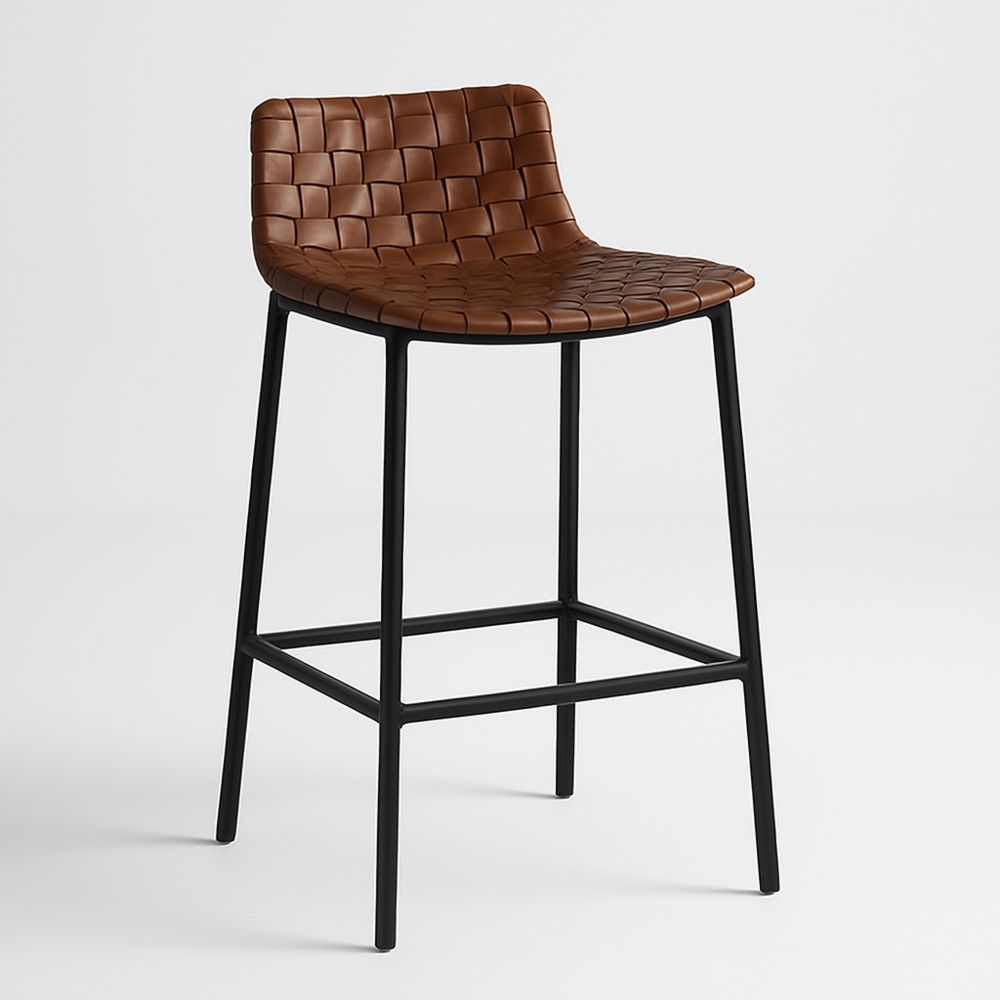 Hoker z plecionej skóry na metalowej ramie brązowy