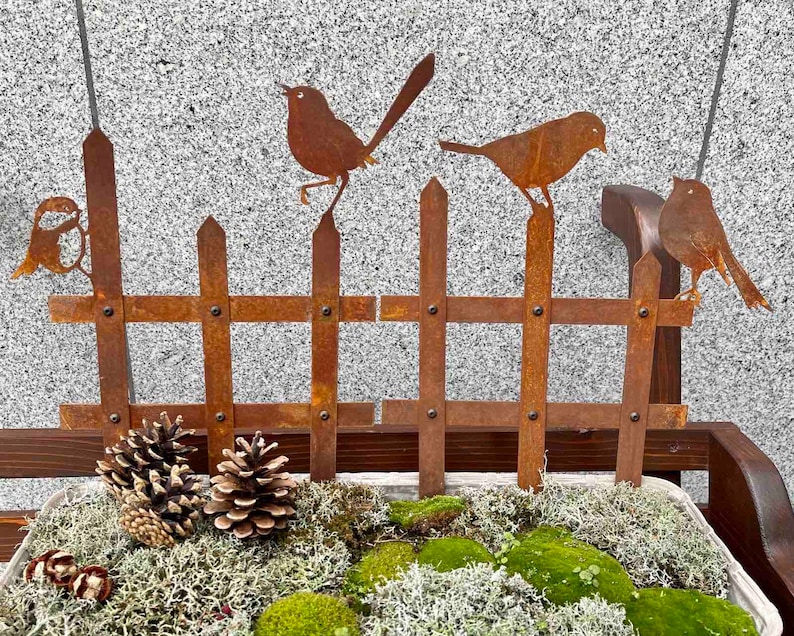 Rusted Metal Birds on Fence: Garden Decor Plant Pot Ornament