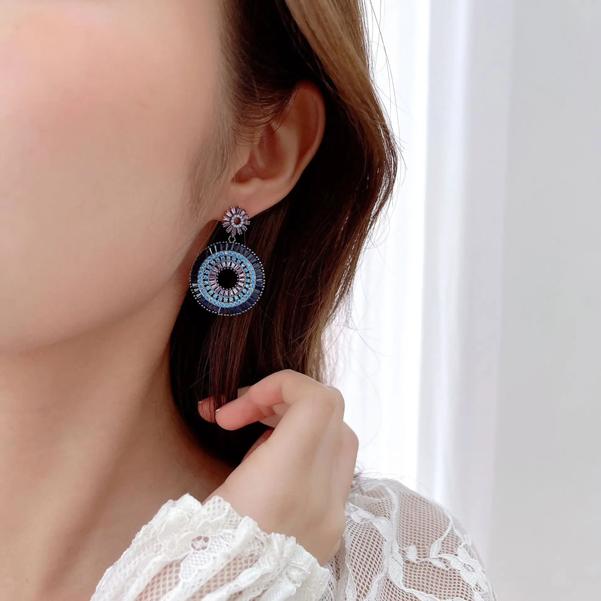 Delicate Pink Blue Hoop Round Cubic Zirconia Stud Earrings For Women S925 Silver Needle Piercing Popular Party Accessories