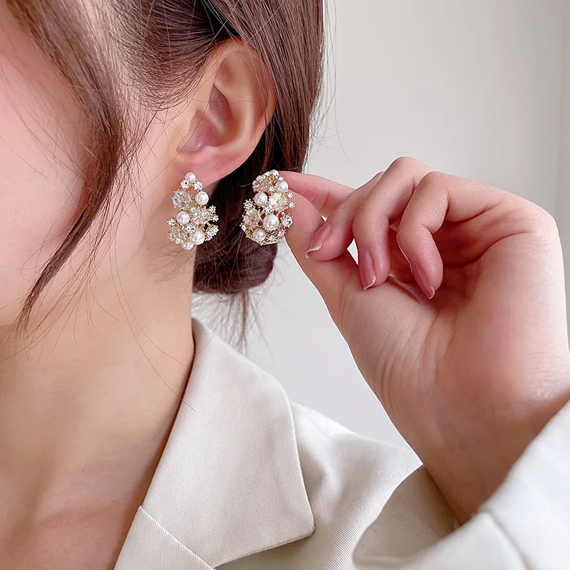 925 Sterling Silver White Gold Plated Pearl Stud Earrings for Women Luxury Needle Design Engagement Wedding Jewelry for Girls