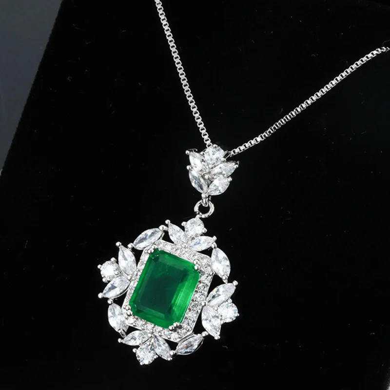 Dainty Sapphire Paraiba Emerald Necklace For Women Girl Wedding Fly Bee Flower Choker 925 Silver Chain With Pendant New Trend
