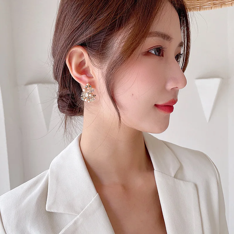 925 Sterling Silver White Gold Plated Pearl Stud Earrings for Women Luxury Needle Design Engagement Wedding Jewelry for Girls