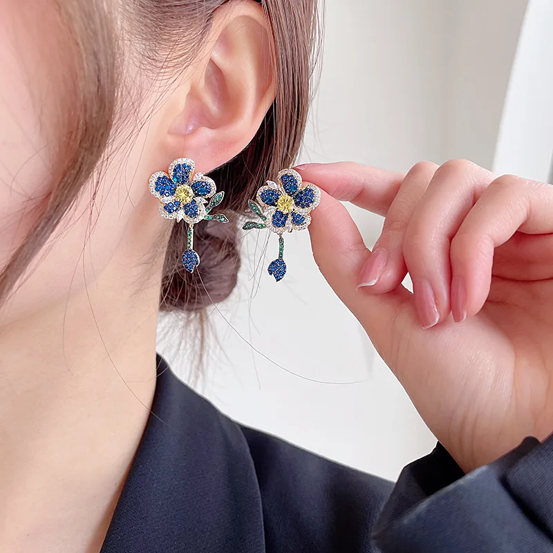 Korean Style HQD Full Zircon Flower Smart Leaf Earrings For Women Female Real Ag Needle Gothic Stud Earrings New Trend