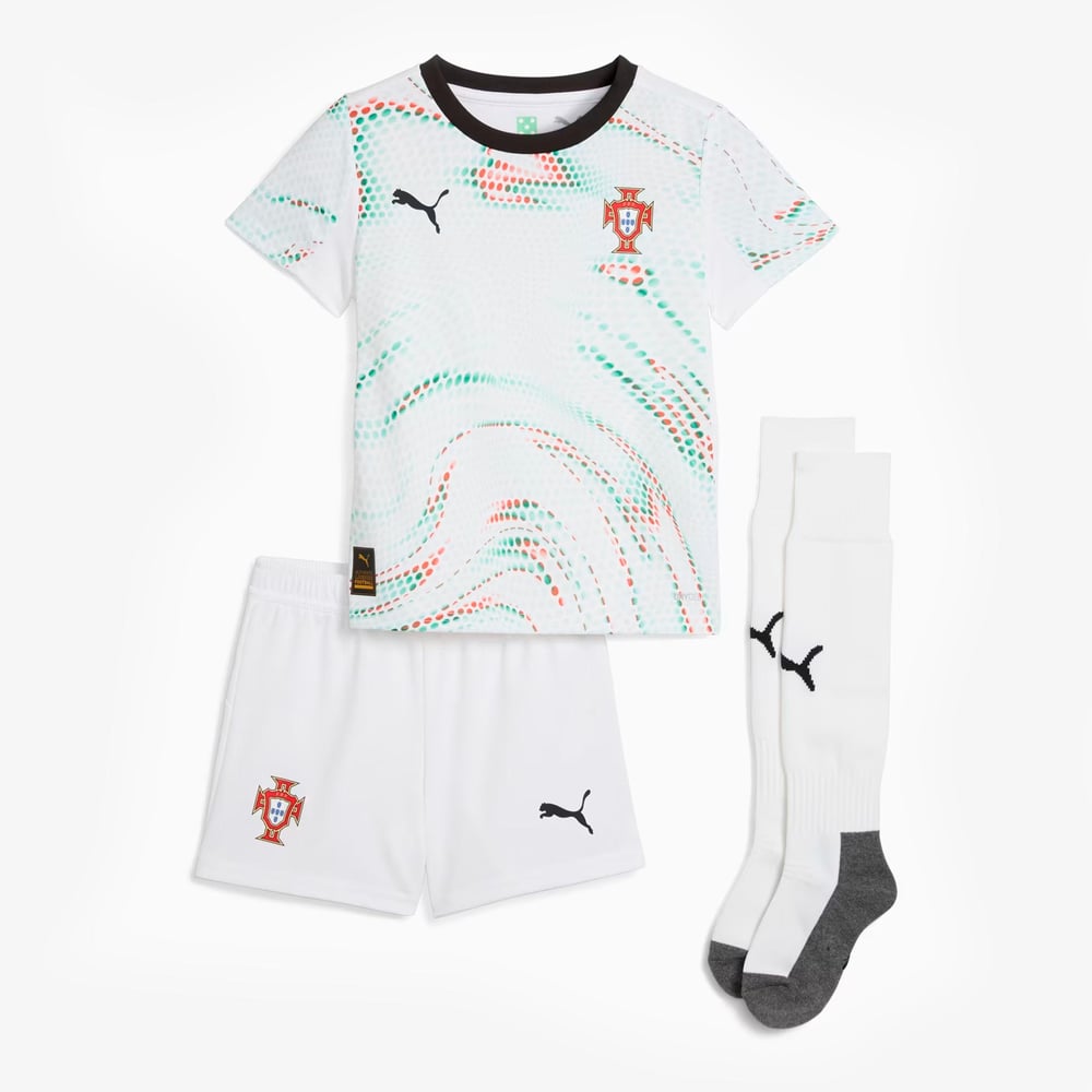 Kinder Portugal 2025 Away Kit