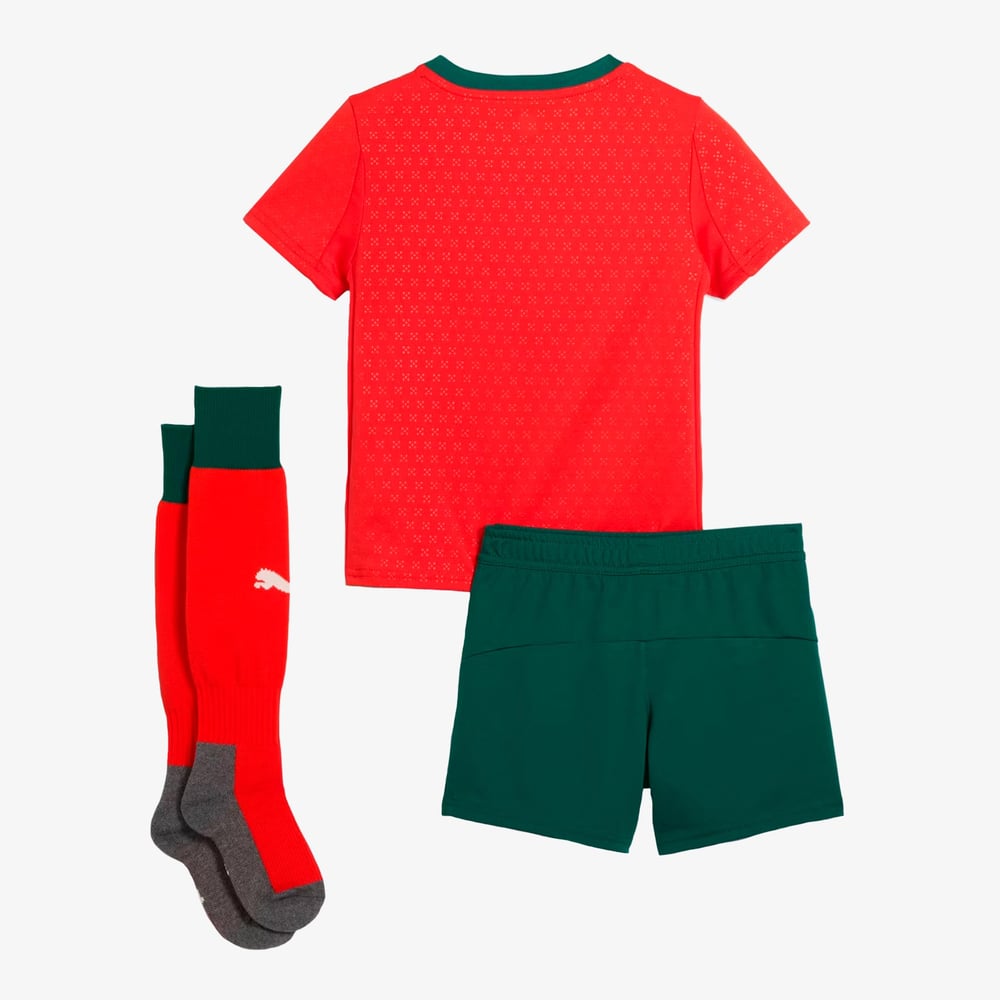 Kinder Portugal 2025 Home Kit