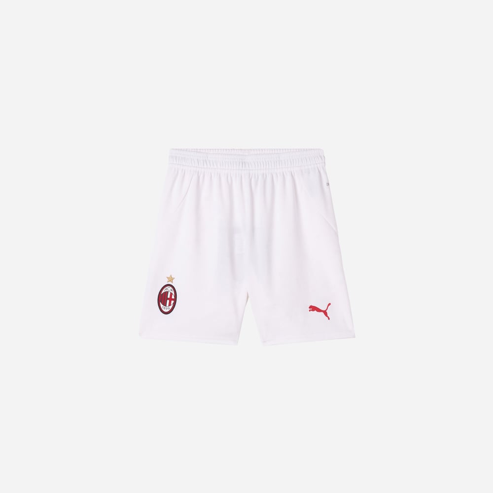 Kinder-Shorts in Mailand 2024/25