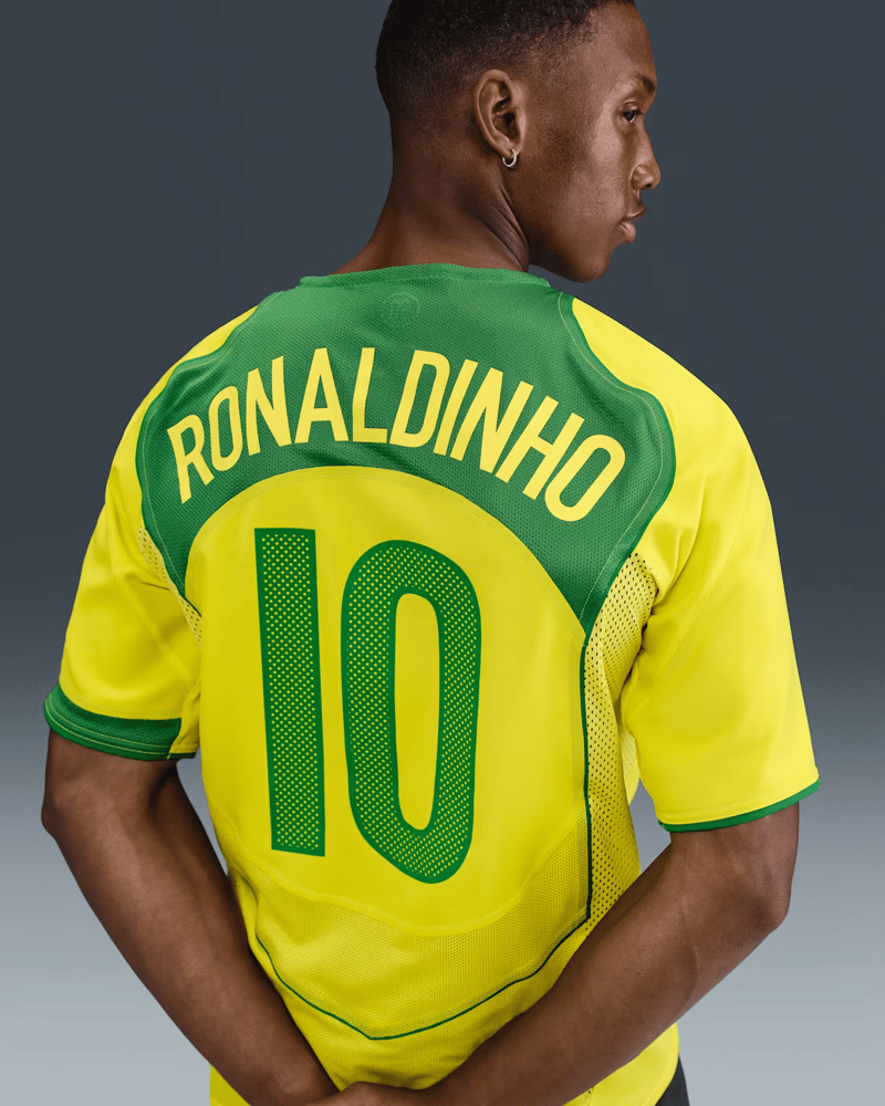 Frauen Brasilien 2004 T90 Remake Shirt - Ronaldinho #10