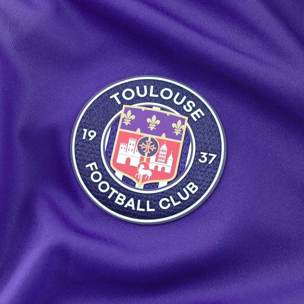 Kinder Toulouse FC 2025/26 Heim gesponsertes Hemd