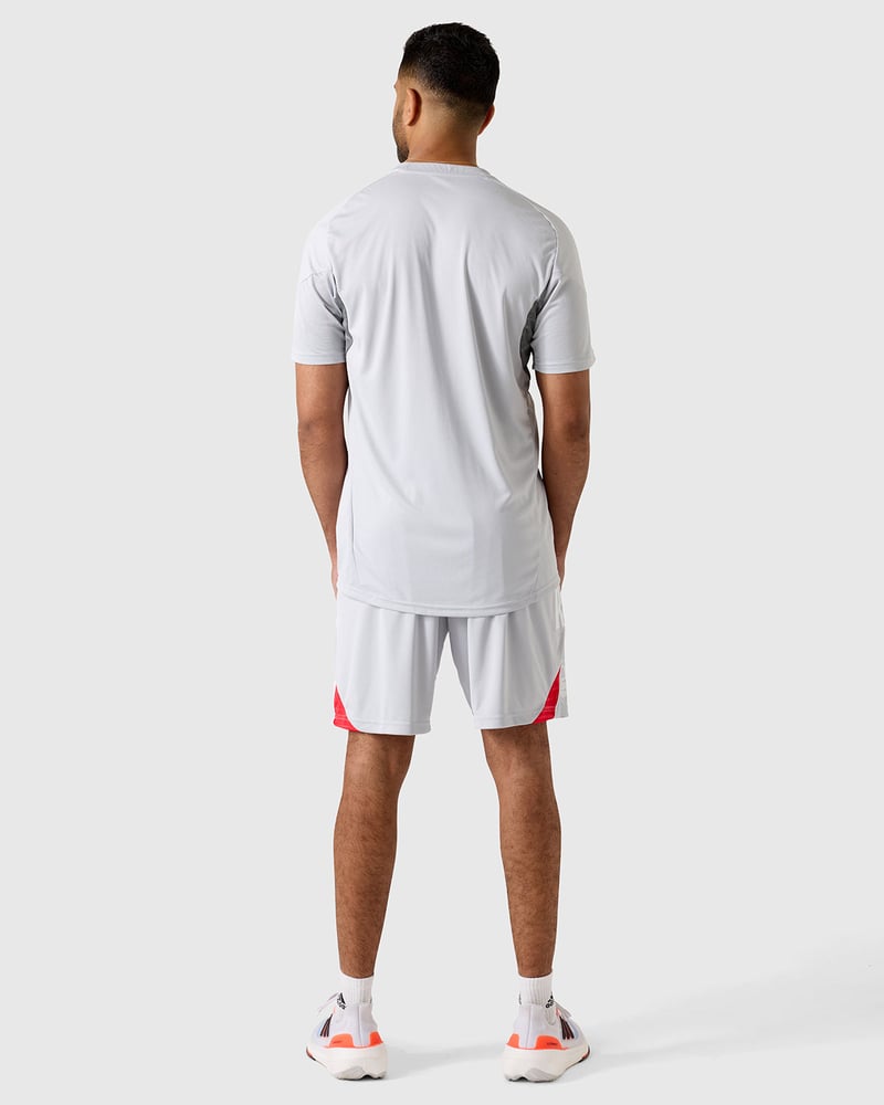 Kinder Nottingham Forest 2025/26 Drittes Pre Match Shirt
