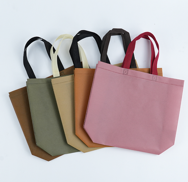500 pieces Custom Non-Woven Bags Wholesale — Eco-Friendly Reusable Shopping Totes with Logo Bulk