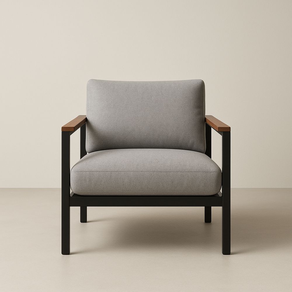 Fotel stalowy z szarą tapicerką i drewnianymi podłokietnikami