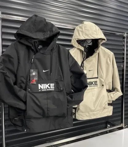 Water repellent windbreaker Image - 7